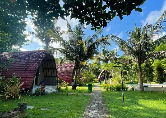 Apit Lawang Nusa Penida ロッジ *
